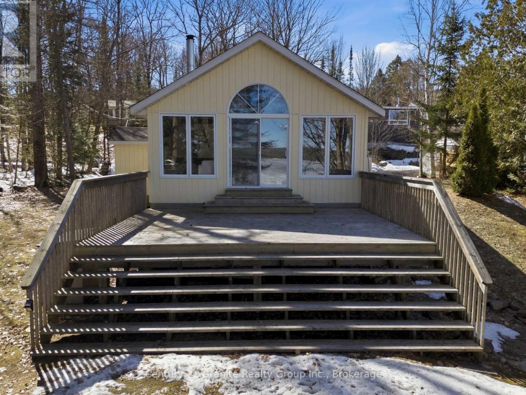 1035 HARVEST MOON LANE, Halls Lake