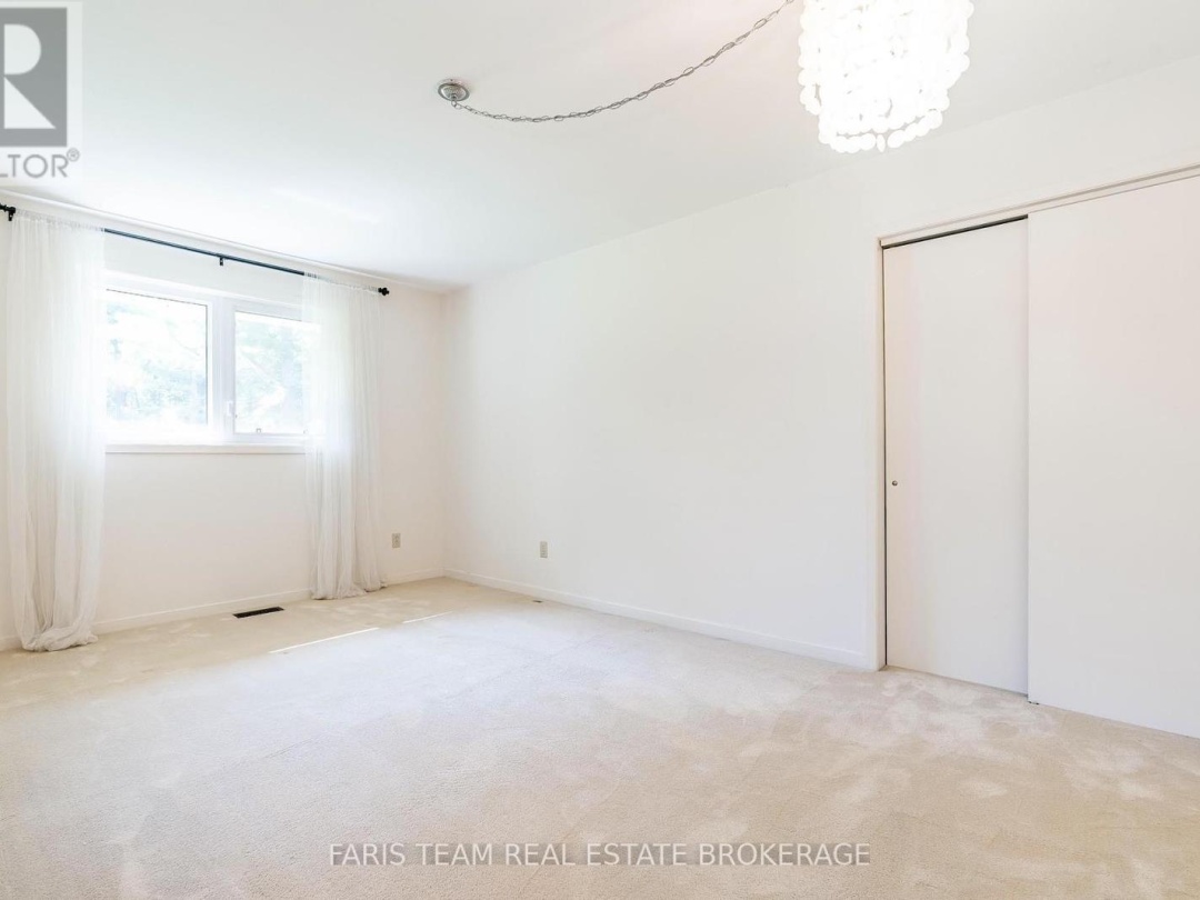 2 BAYSIDE AVENUE, 