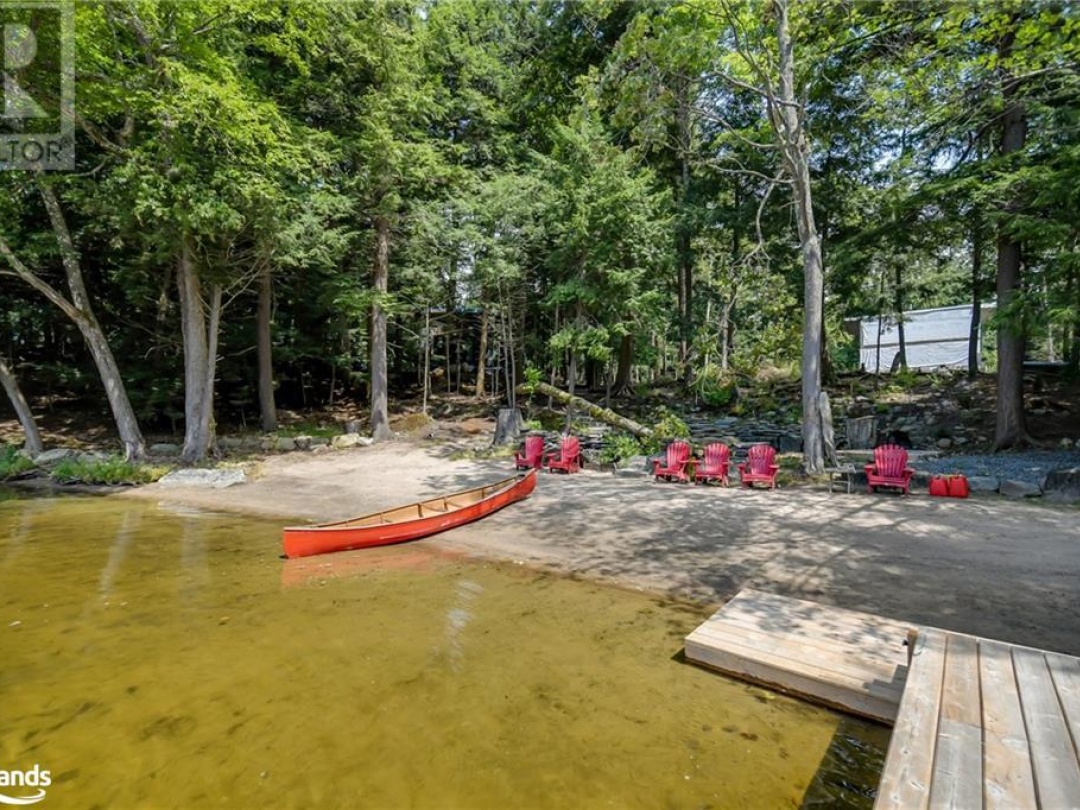 1039 Viewpoint Trail, Lake Muskoka