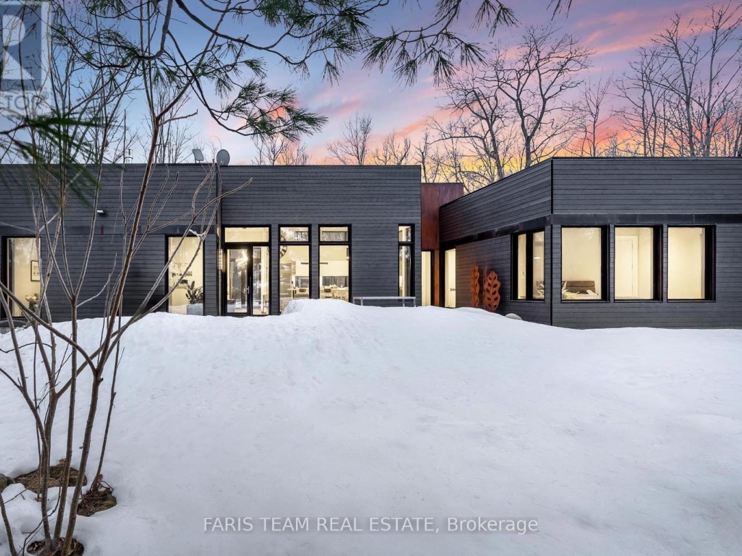 3870 DARLING ISLAND ROAD, Gloucester Pool