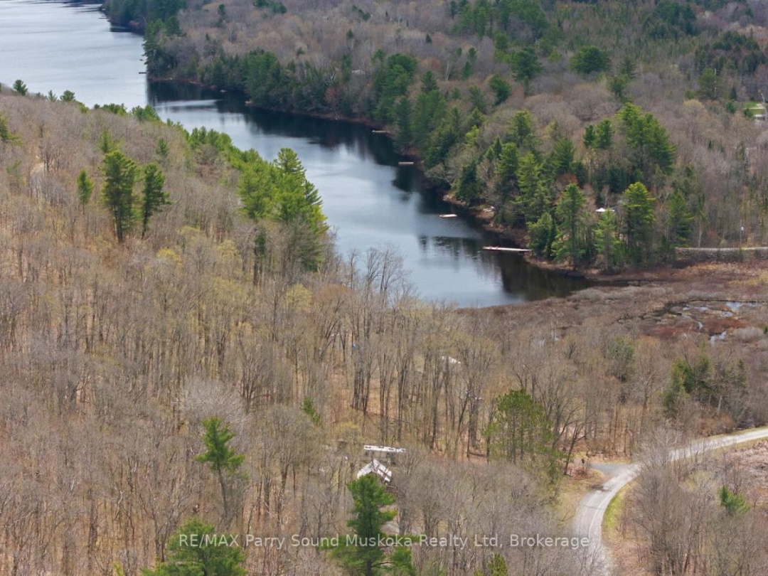 25 LAKE RIDGE ROAD, Bell Lake