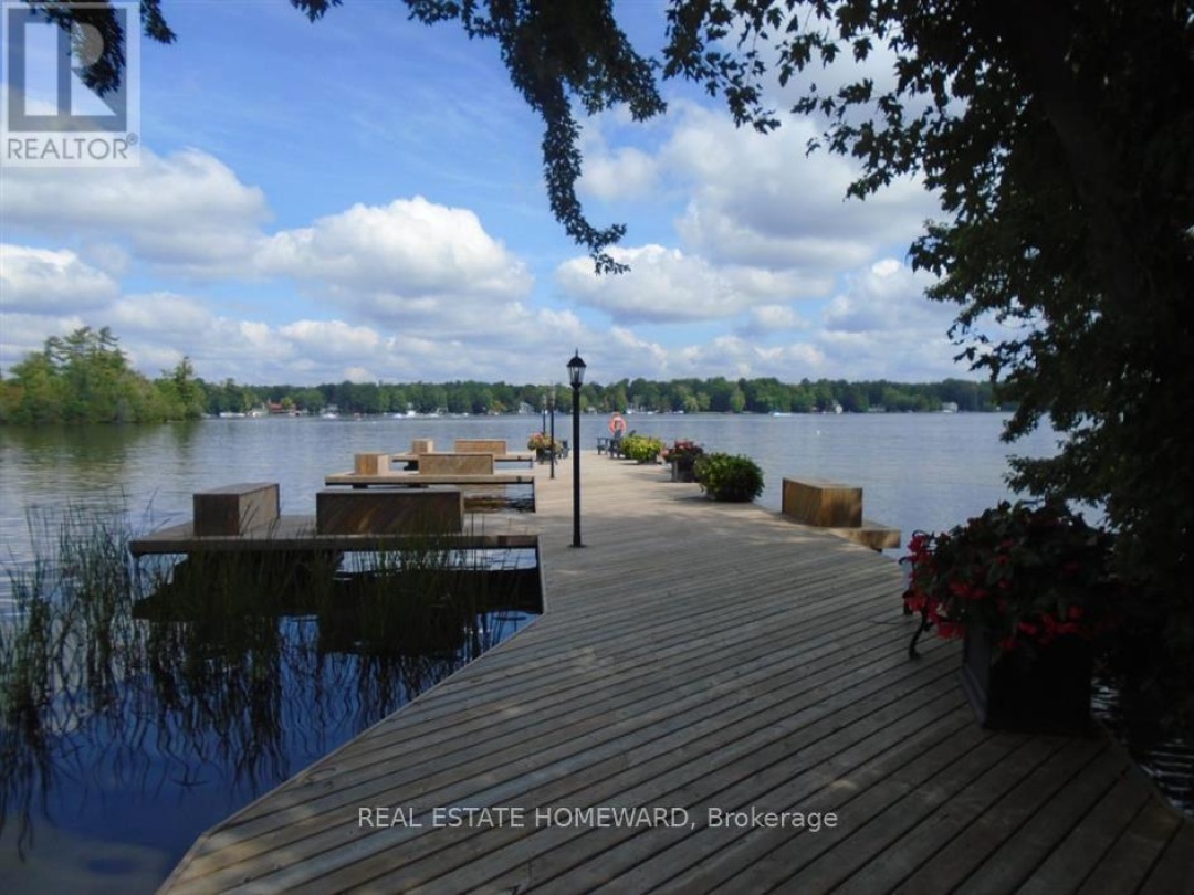 69 ISLAND BAY DRIVE W, 