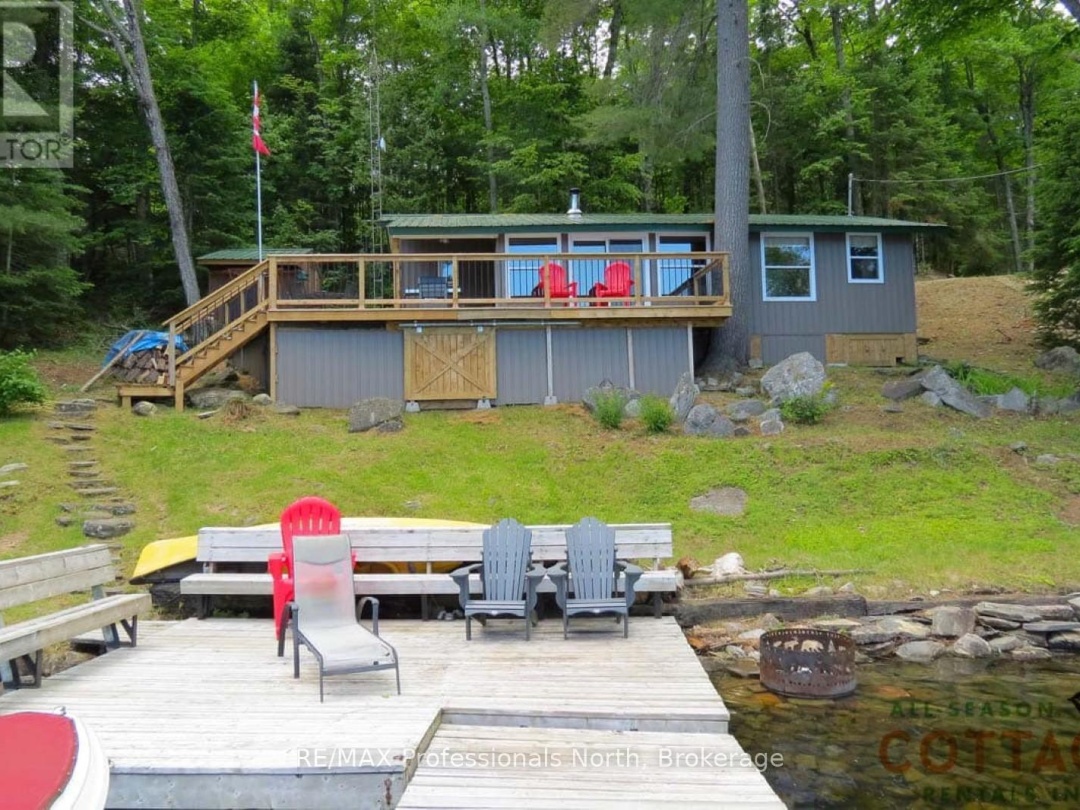 1027 DOW TRAIL, Haliburton Lake