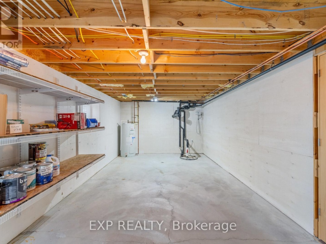 201 AVERY POINT ROAD, Dalrymple Lake