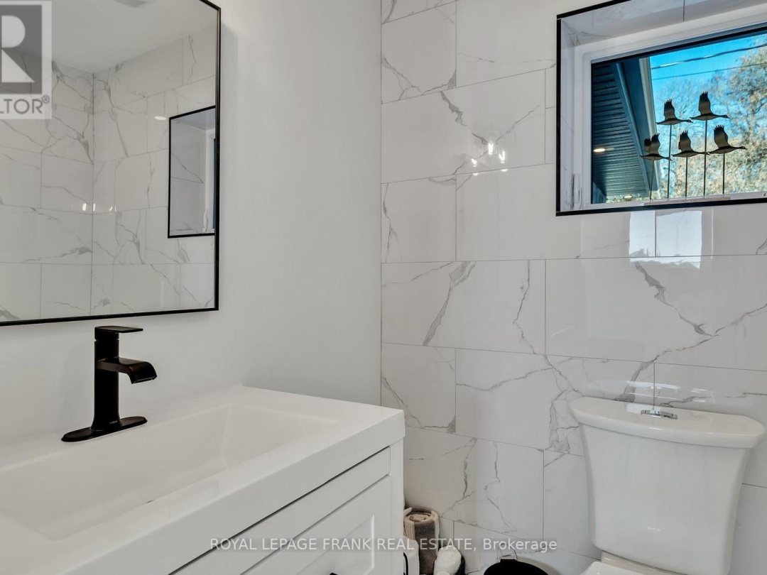 178 Front Street W, Sturgeon Lake