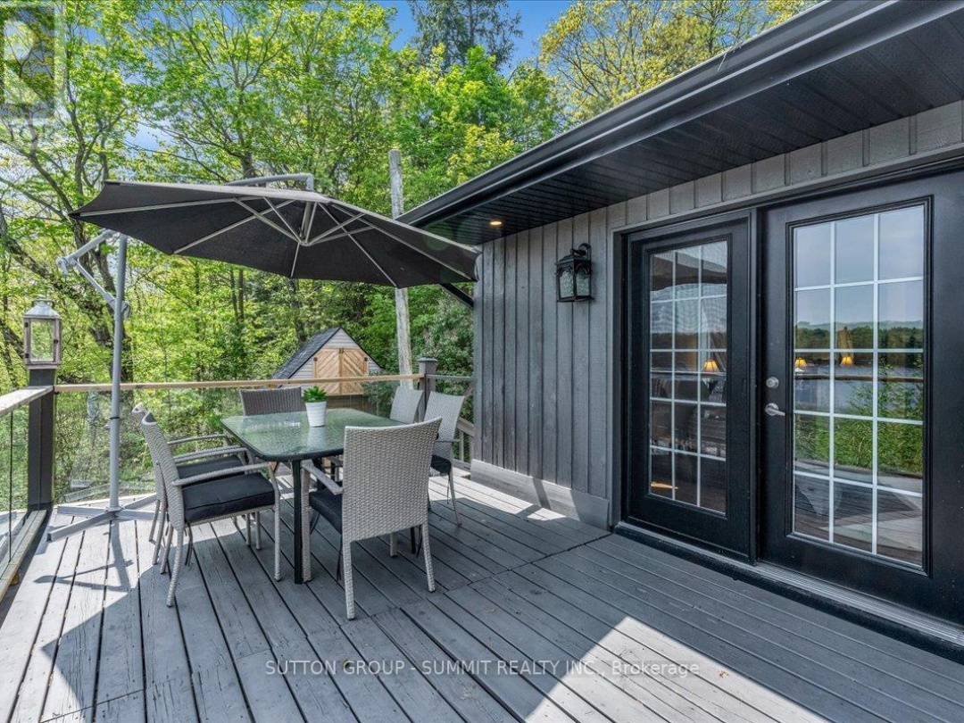 1 WINDY LANE, Portage Lake