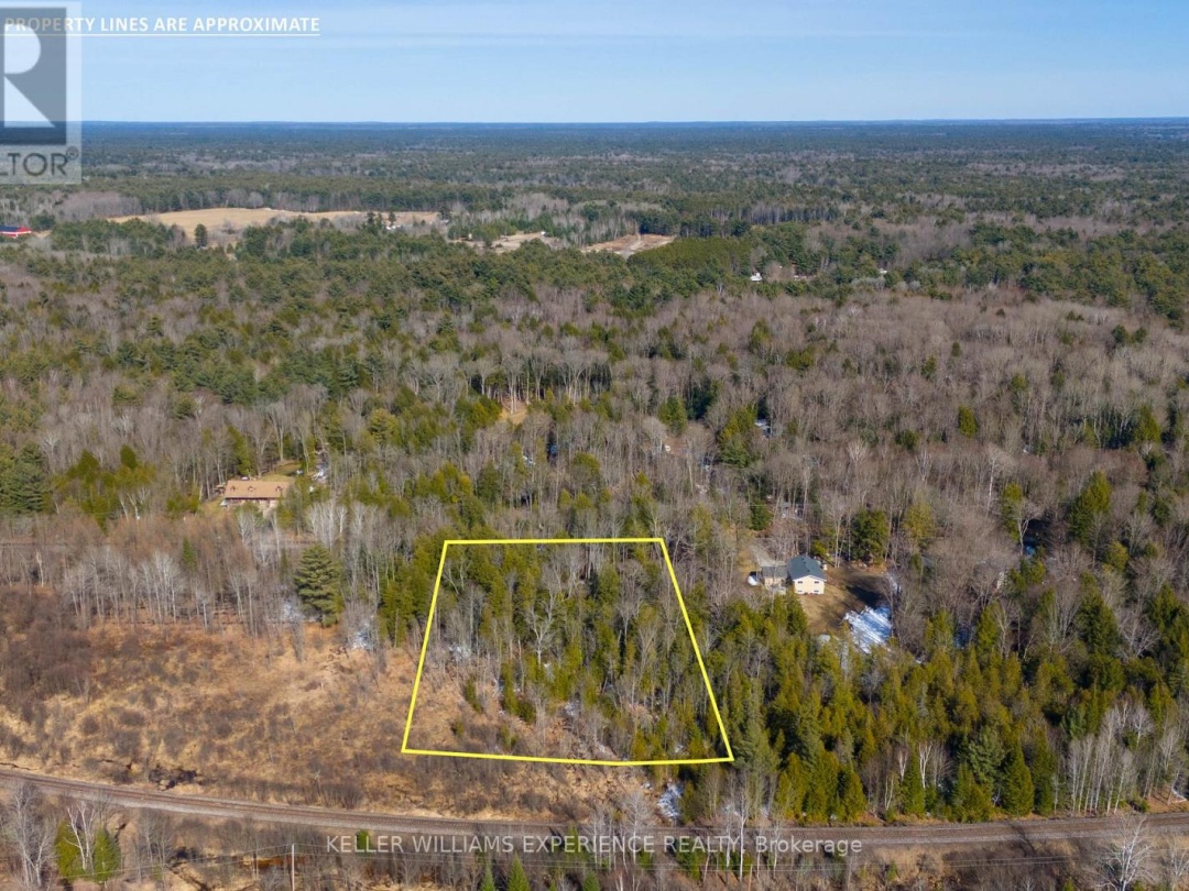 1042 ART CRISP ROAD, Gravenhurst (Morrison)