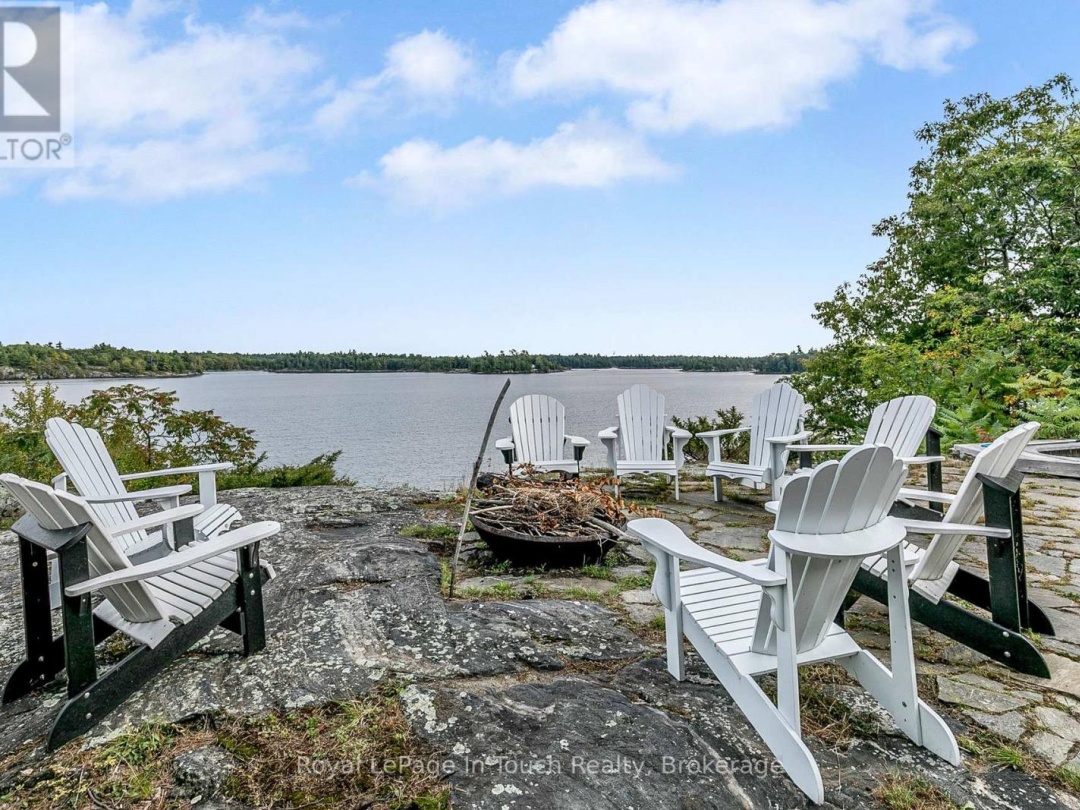 8 B686 DERBYSHIRE, Georgian Bay