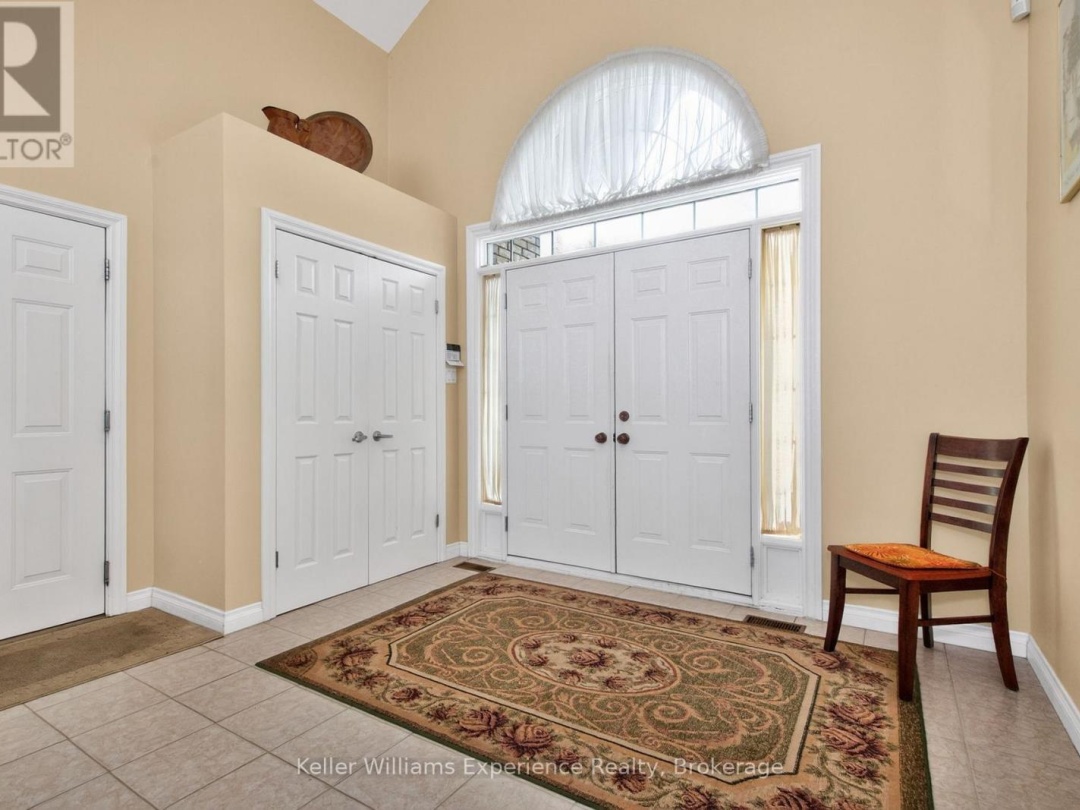 81 SILVER BIRCH CRESCENT, Georgian Bay