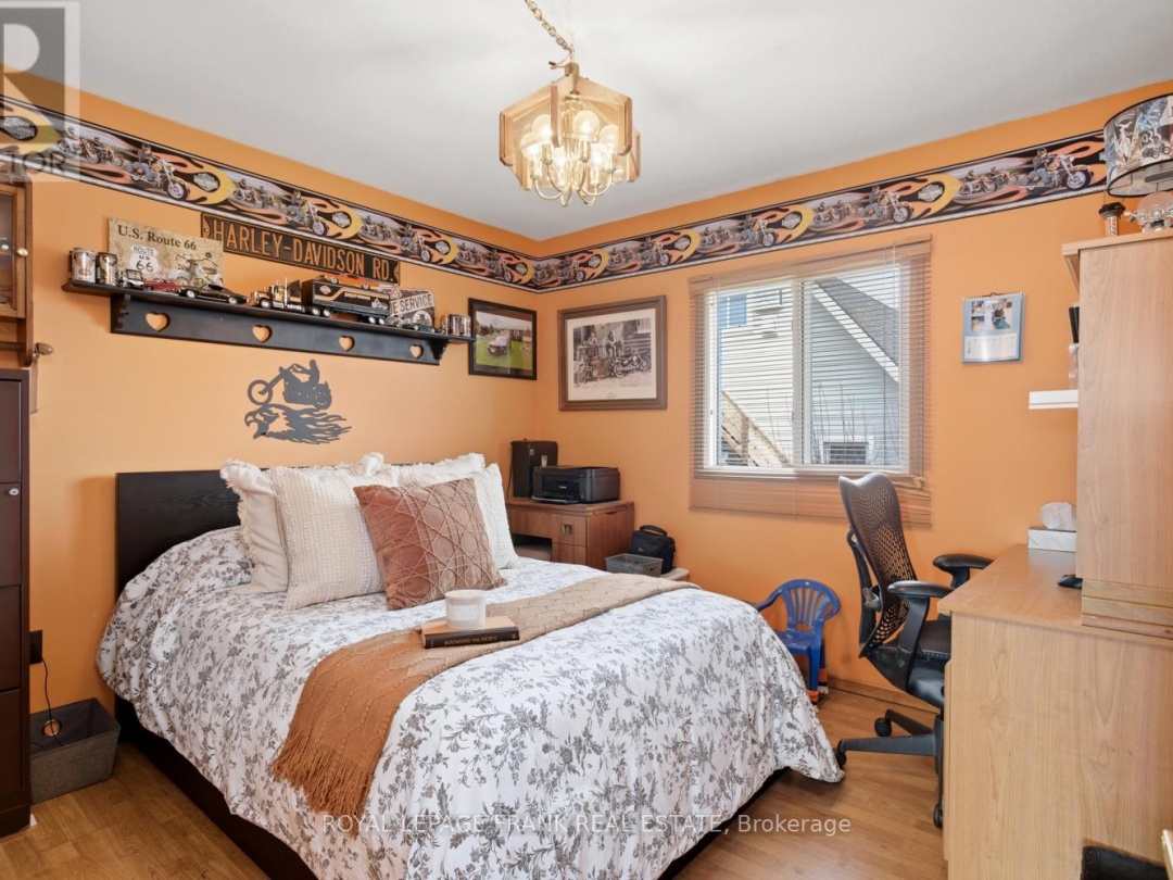 106 STARR BOULEVARD, Lake Scugog