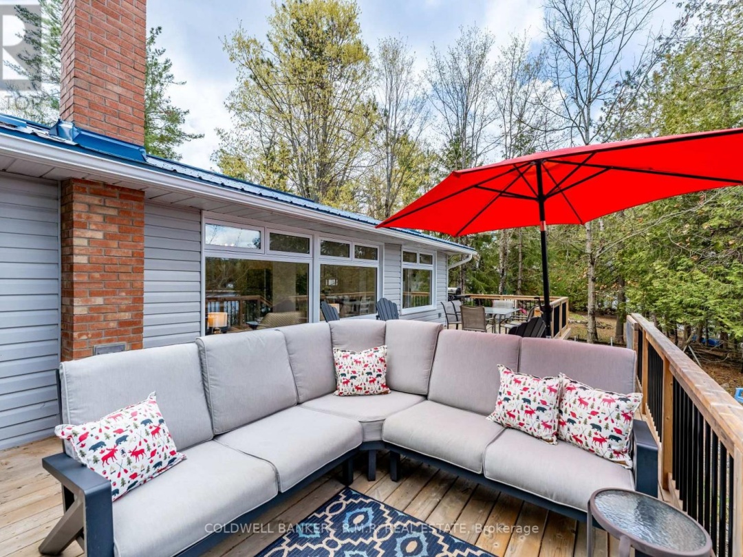 63 LITTLE SILVER LAKE WAY, Little Silver Lake