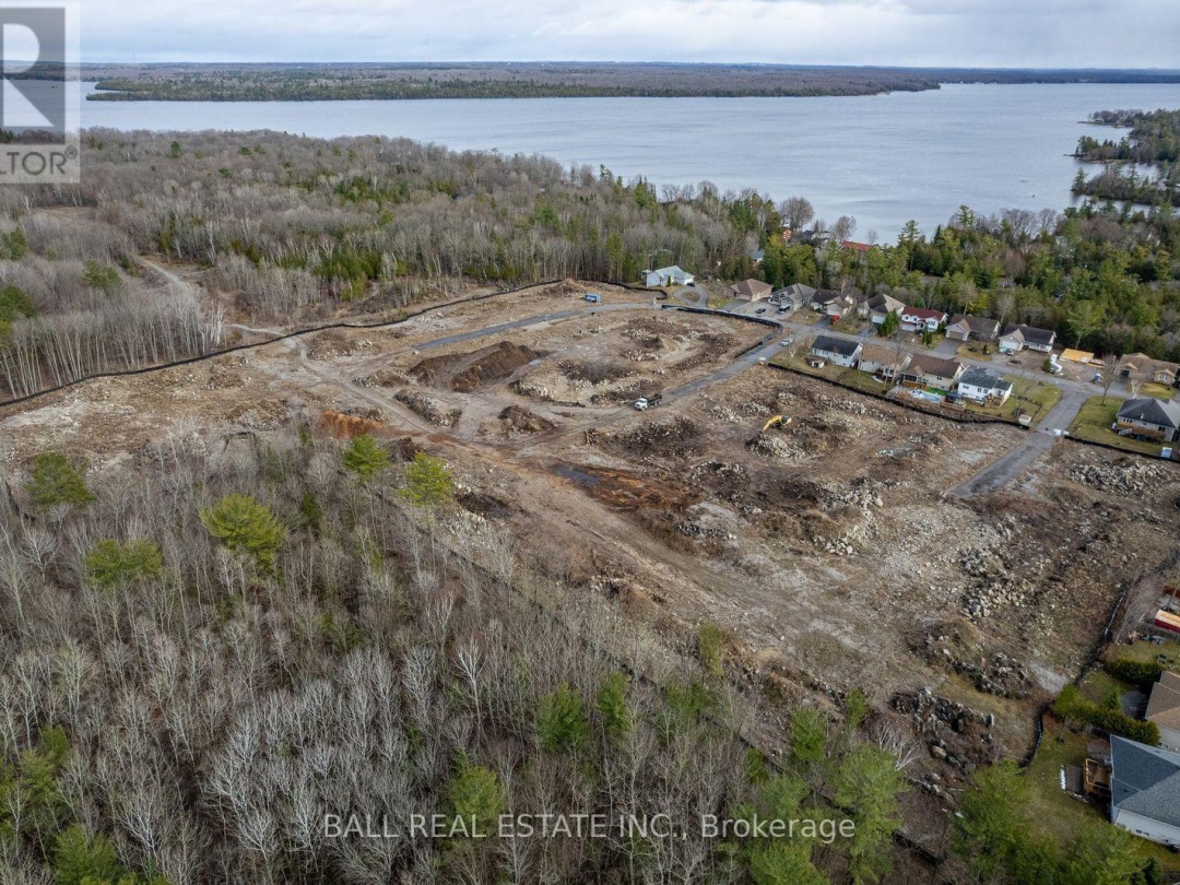 47 HEMLOCK CRESCENT, Kawartha Lakes (Bobcaygeon)