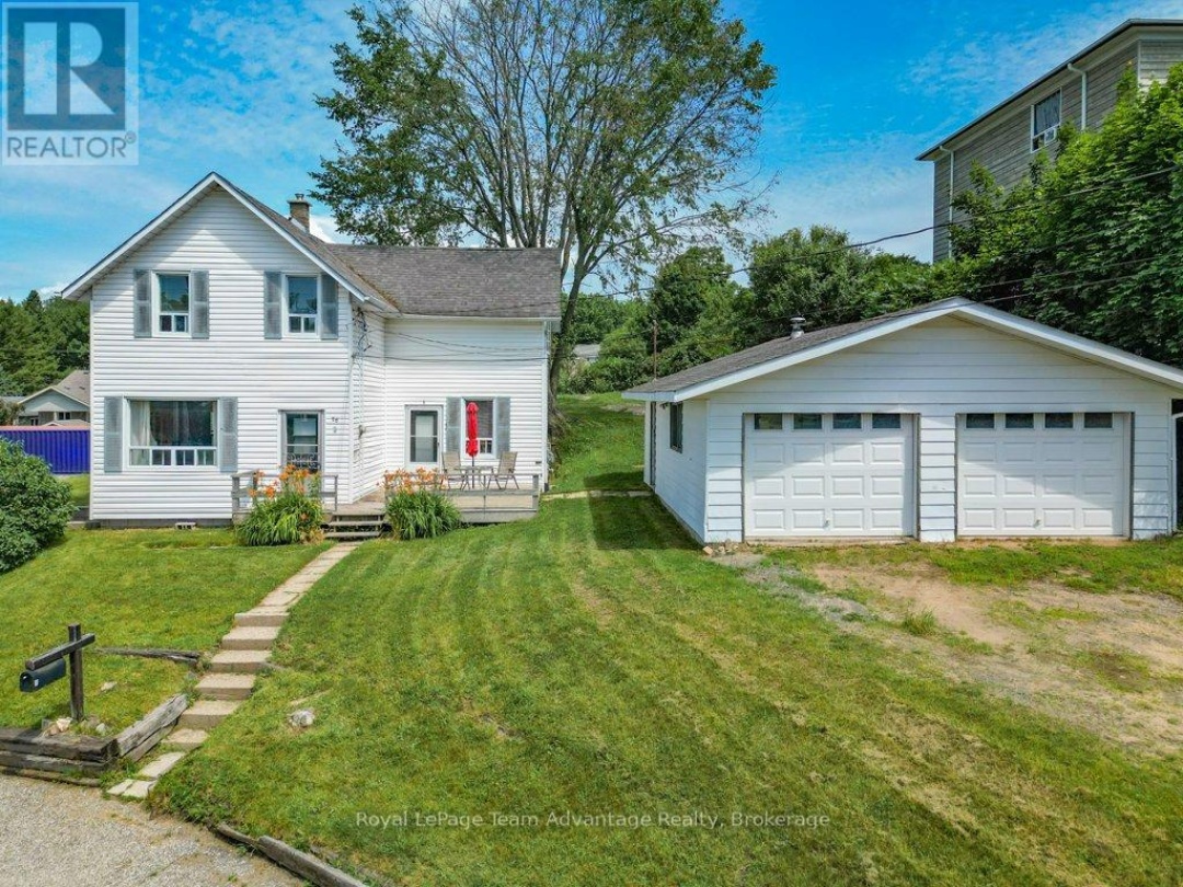 76 BOWES STREET, Parry Sound