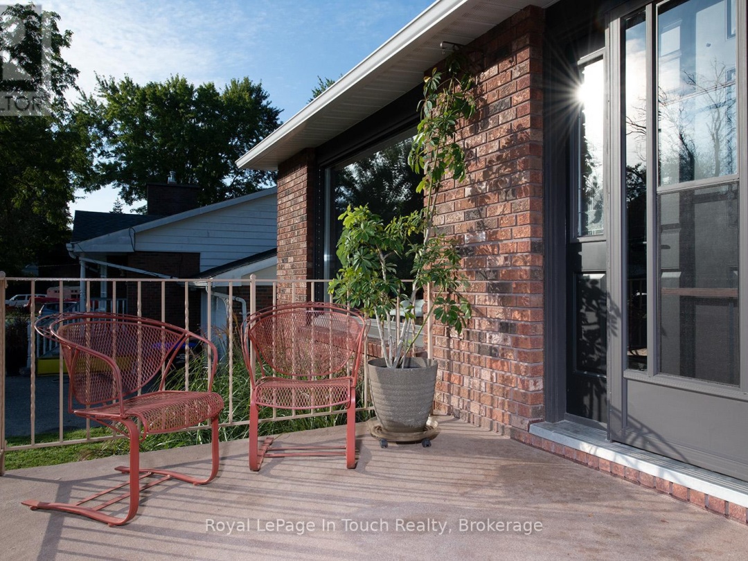 8 CYRIL MARTIN PLACE, 