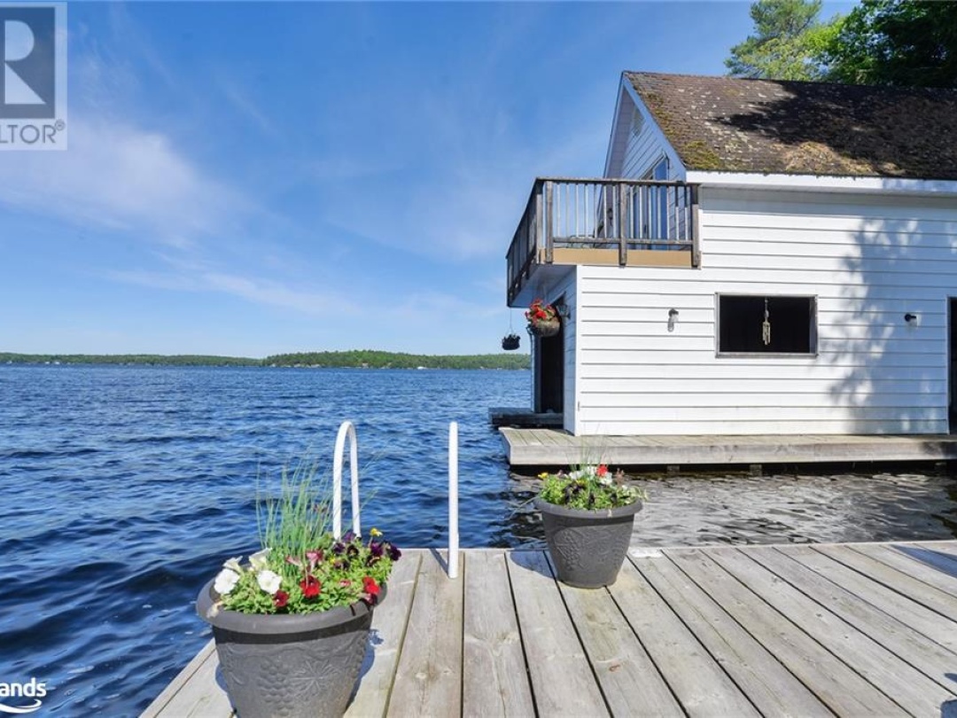 1113 Bradley Rd Unit# 8, Lake Muskoka