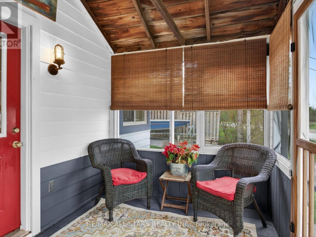 2 ELDER STREET, Sturgeon Lake