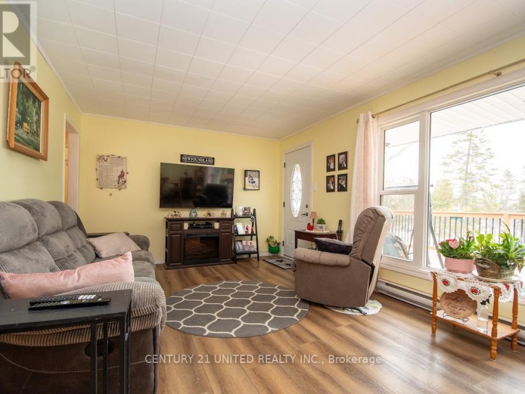 216 GEORGE DRIVE, Kawartha Lakes (Emily)