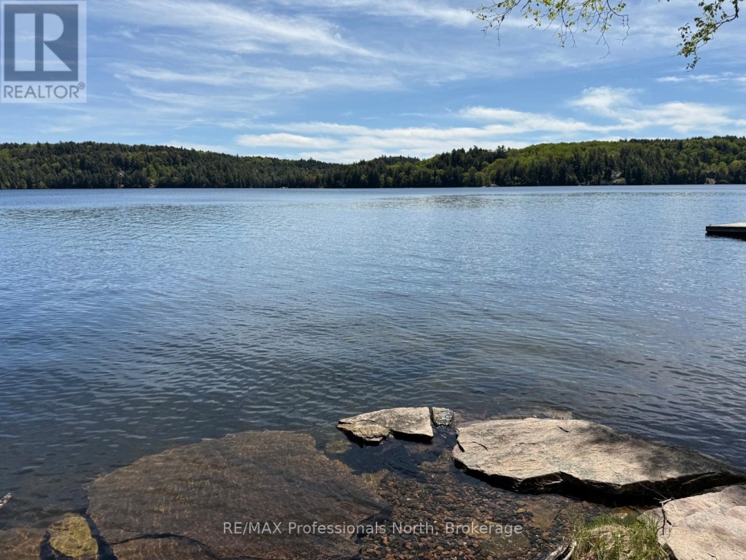 2612 WILKINSON ROAD, Kennisis Lake