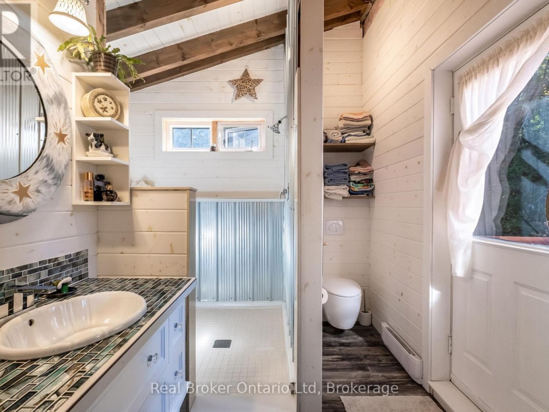 68 TALBOT DRIVE, Trent Severn Canal