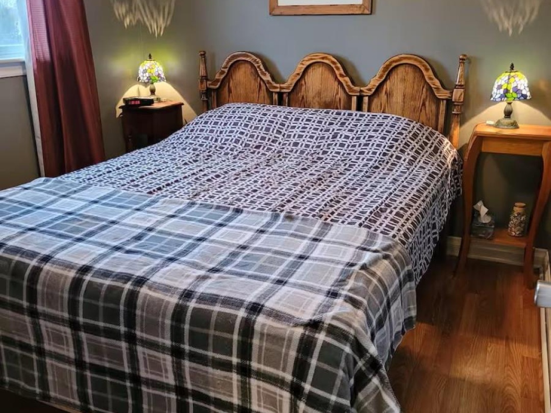 56 OAKDENE CRESCENT, Lake Scugog
