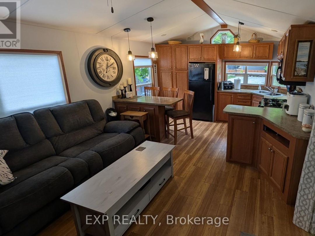 1082 SHAMROCK MARINA ROAD, Severn River