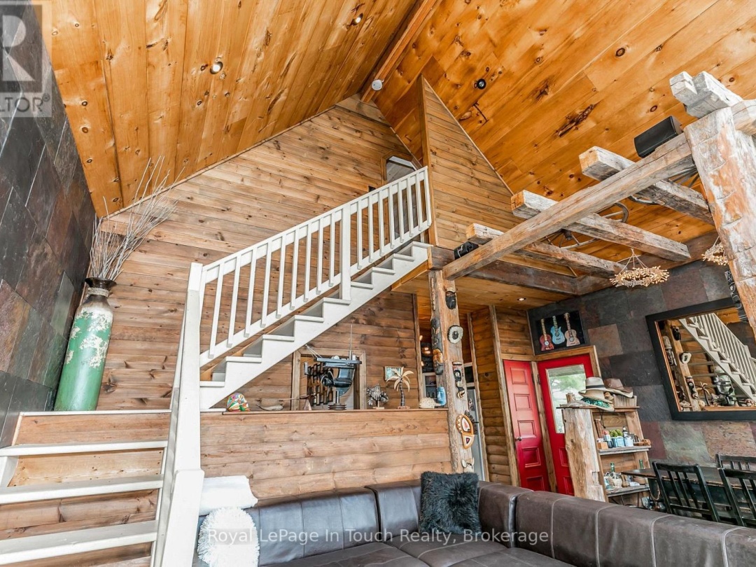 8 B686 DERBYSHIRE, Georgian Bay