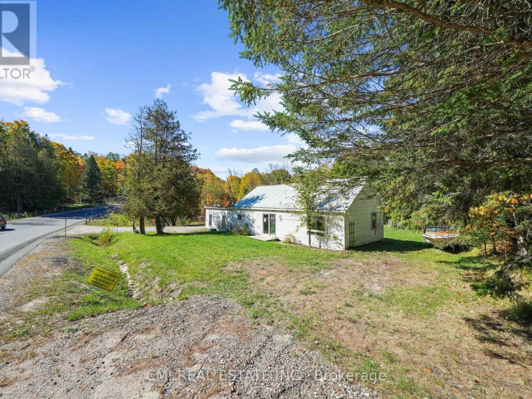 1093 SOUTH LAKE ROAD, Minden Hills (Snowdon)