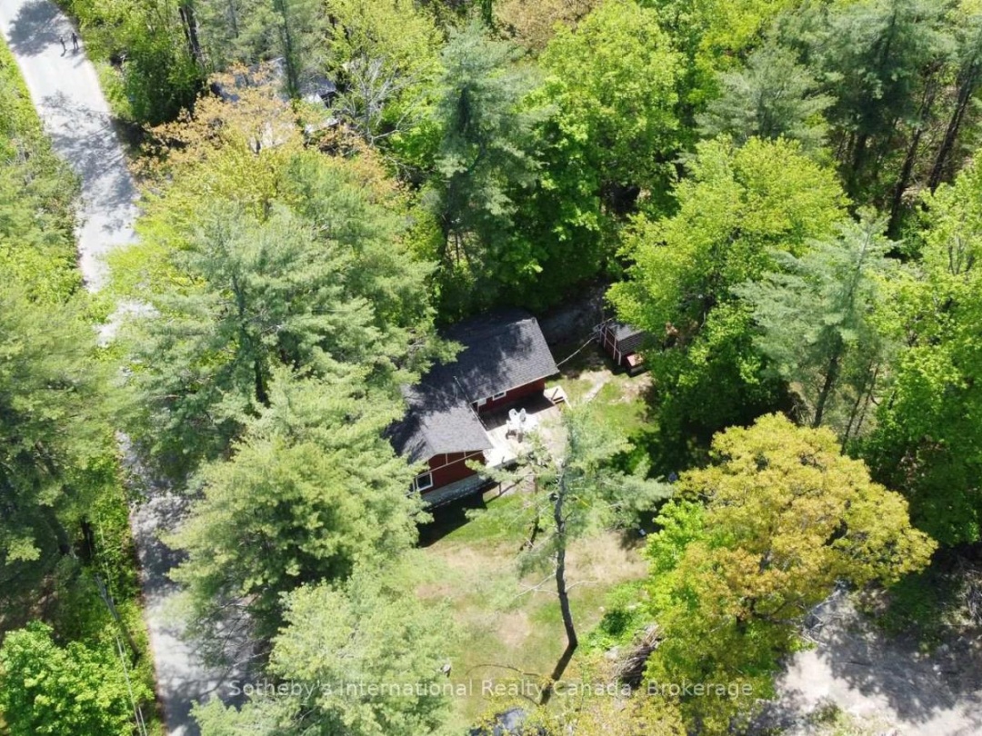 1068 Kahshe Lake Rd S, Gravenhurst (Morrison)