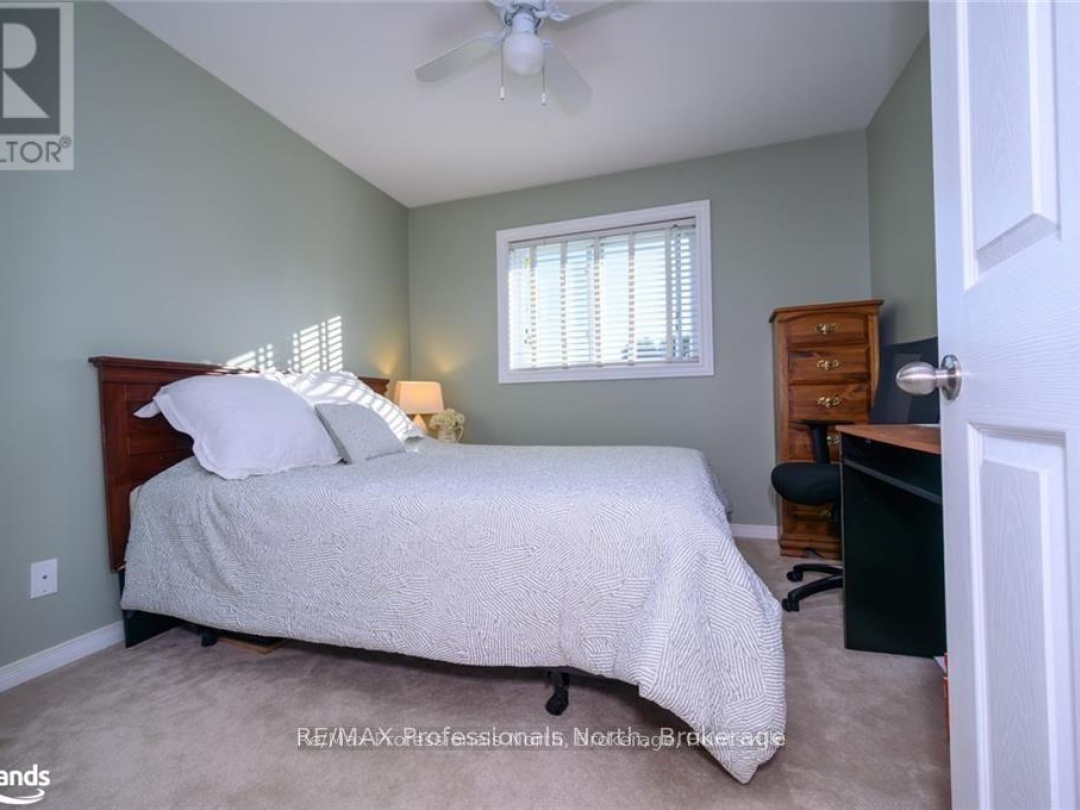 40 GLENWOOD DRIVE, Huntsville (Chaffey)
