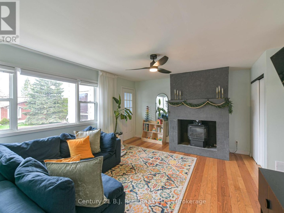 817 EIGHTH AVENUE, Tay (Port McNicoll)