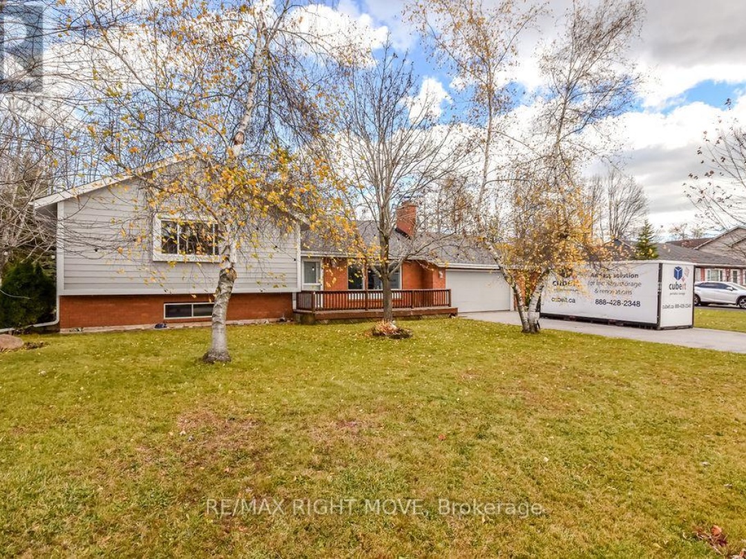 3811 LEO CRESCENT, Barnstable Bay