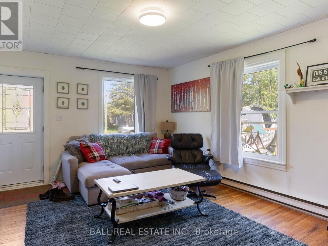 81 WILLIAM STREET, Kawartha Lakes (Bobcaygeon)