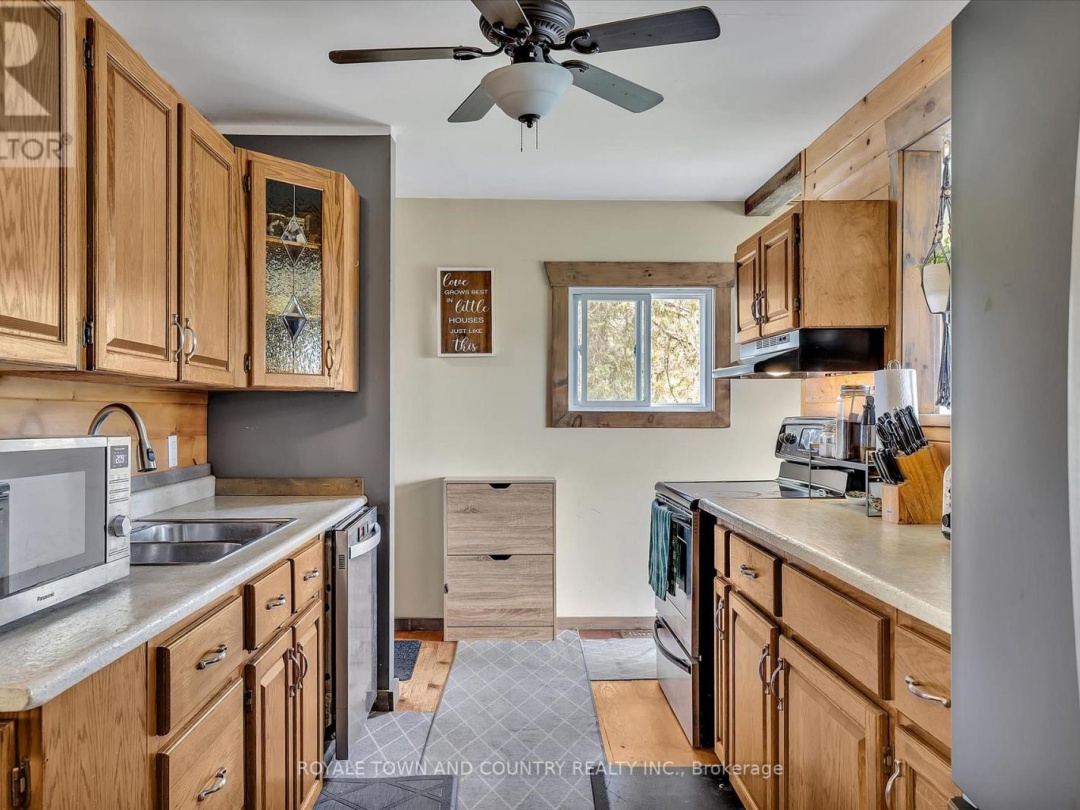 1042 TWEED DRIVE, Highlands East (Glamorgan)