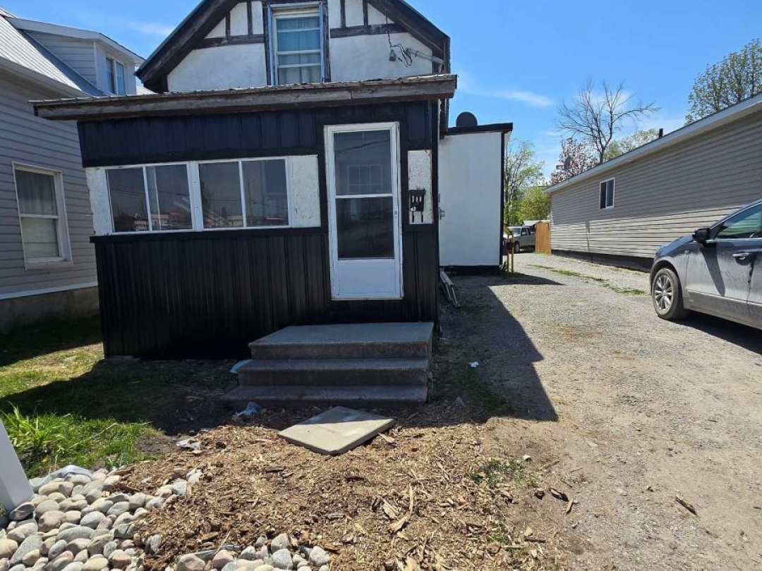 111 ANDREW STREET S, Orillia
