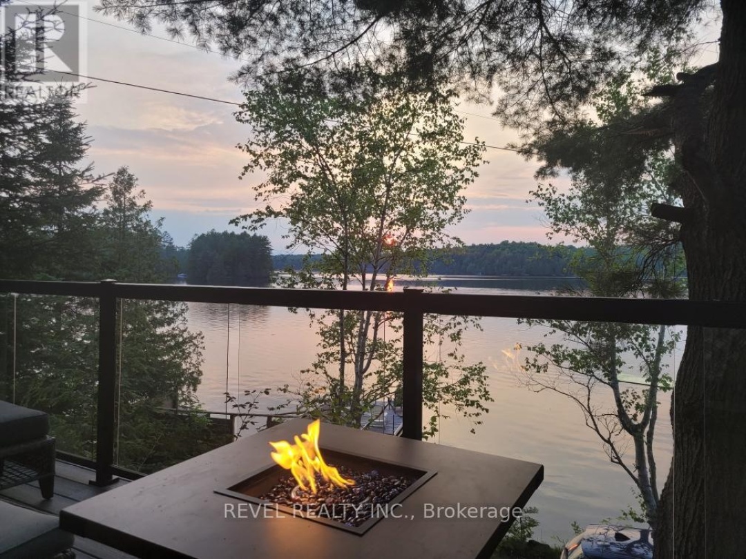 1129 LAKESHORE ROAD, Gooderham Lake