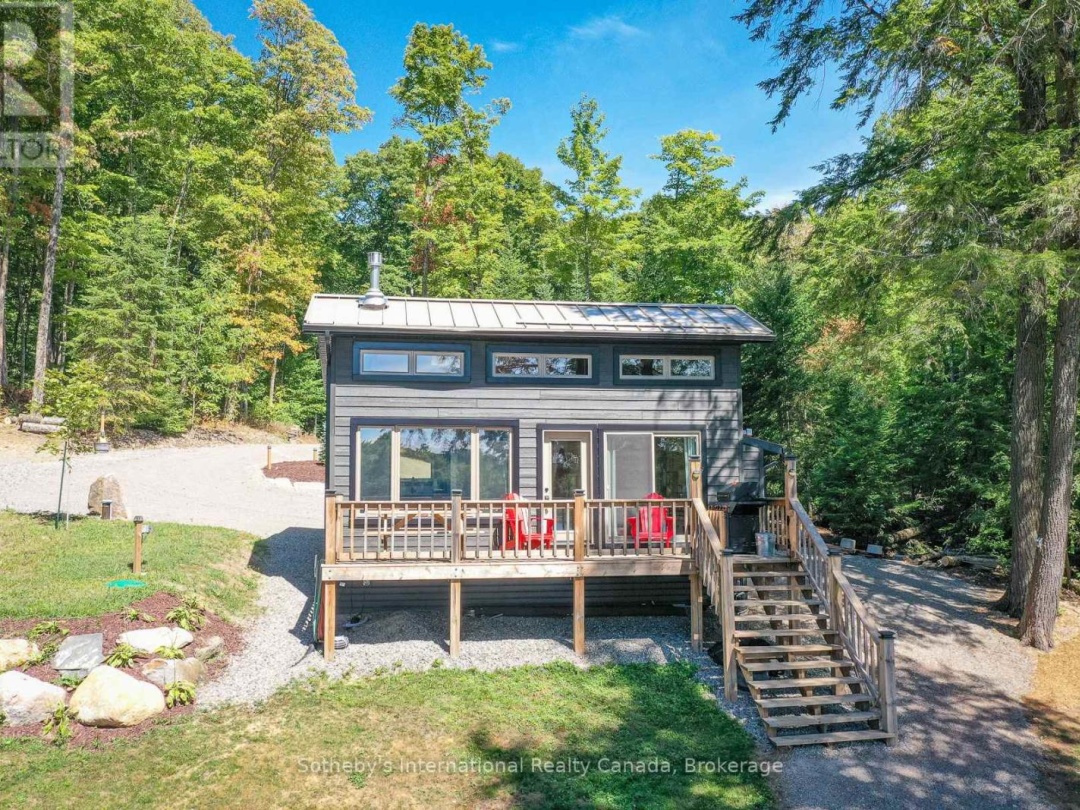 1211 PLUTO TRAIL, Boyne Lake