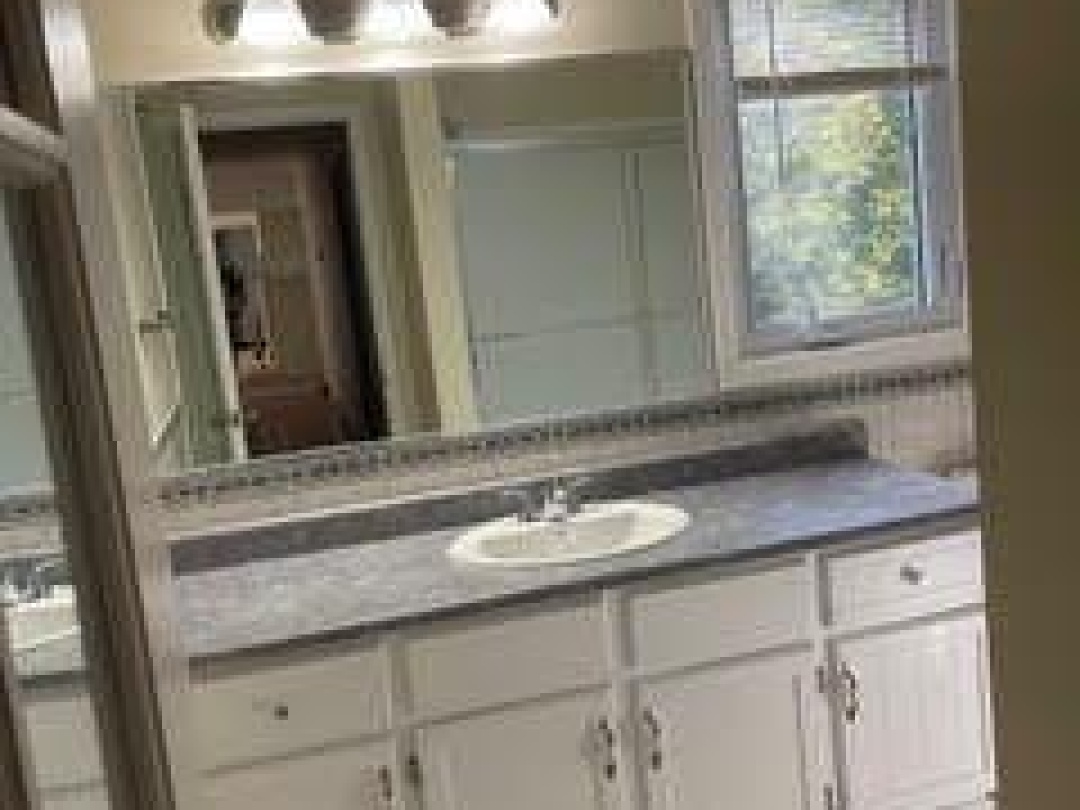182 BAYSHORE DRIVE, Barnstable Bay