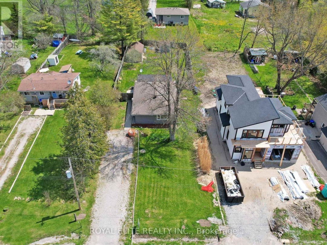 3965 HILLTOP ROAD, 