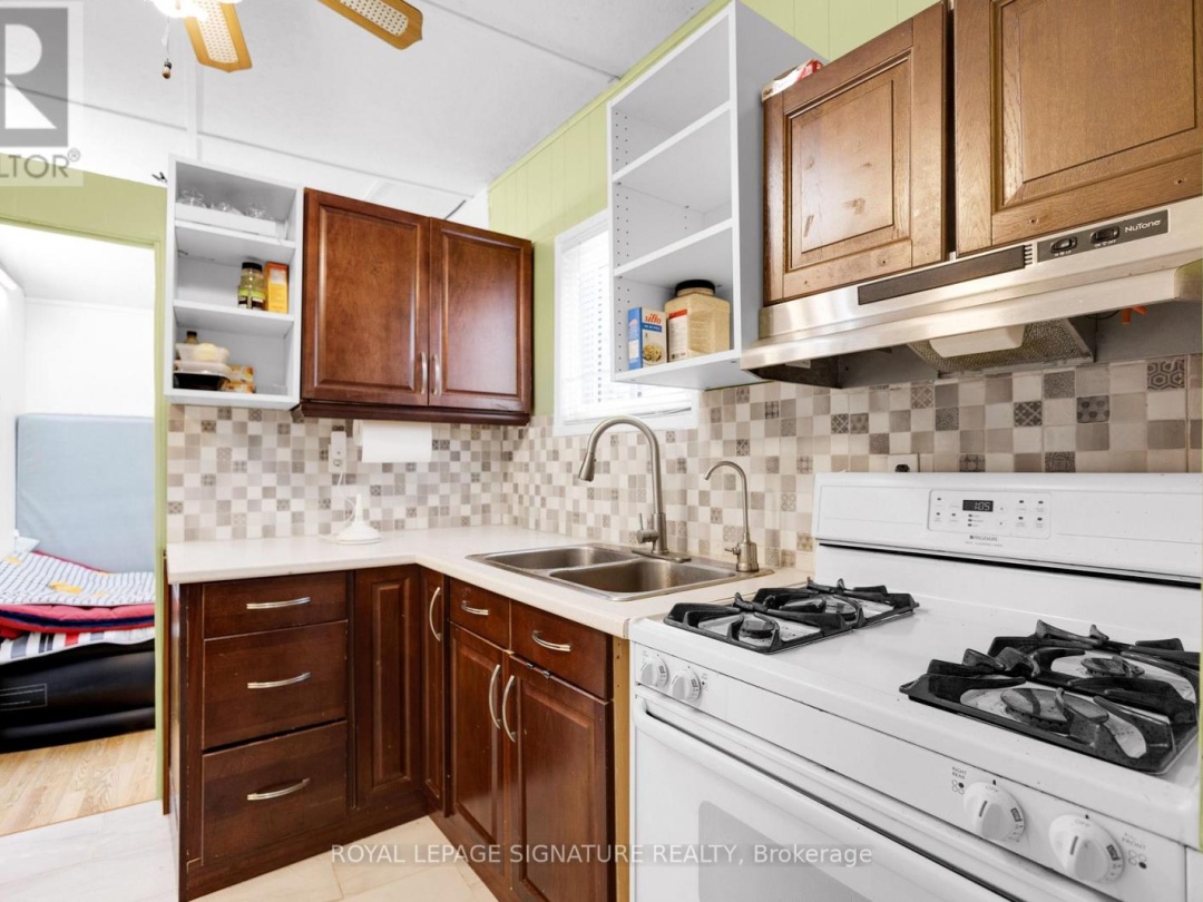 25 PLAYFAIR DRIVE, Sturgeon River