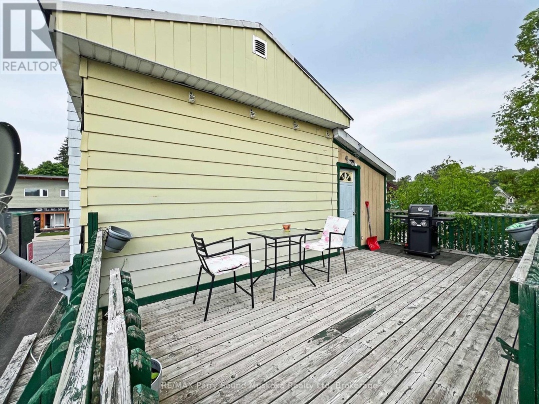 111 JAMES STREET, Parry Sound