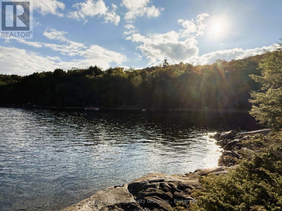 1773 BLUE HERON ROAD, Redstone Lake