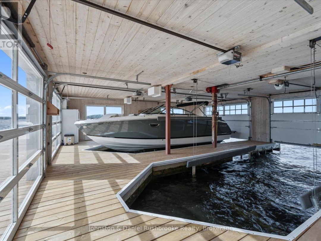 2-1350 STEPHENS BAY ROAD, Lake Muskoka