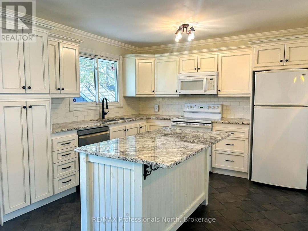 111 ANDERSON DRIVE, Kawartha Lakes (Fenelon)