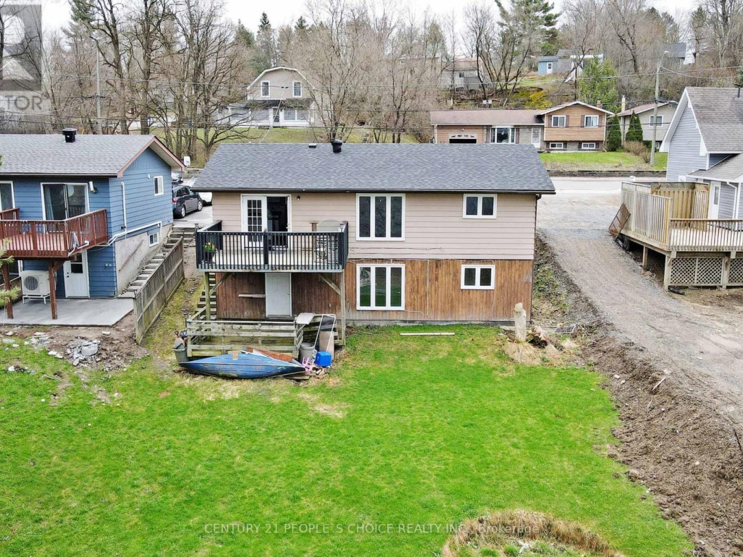 156 MAIN STREET W, 