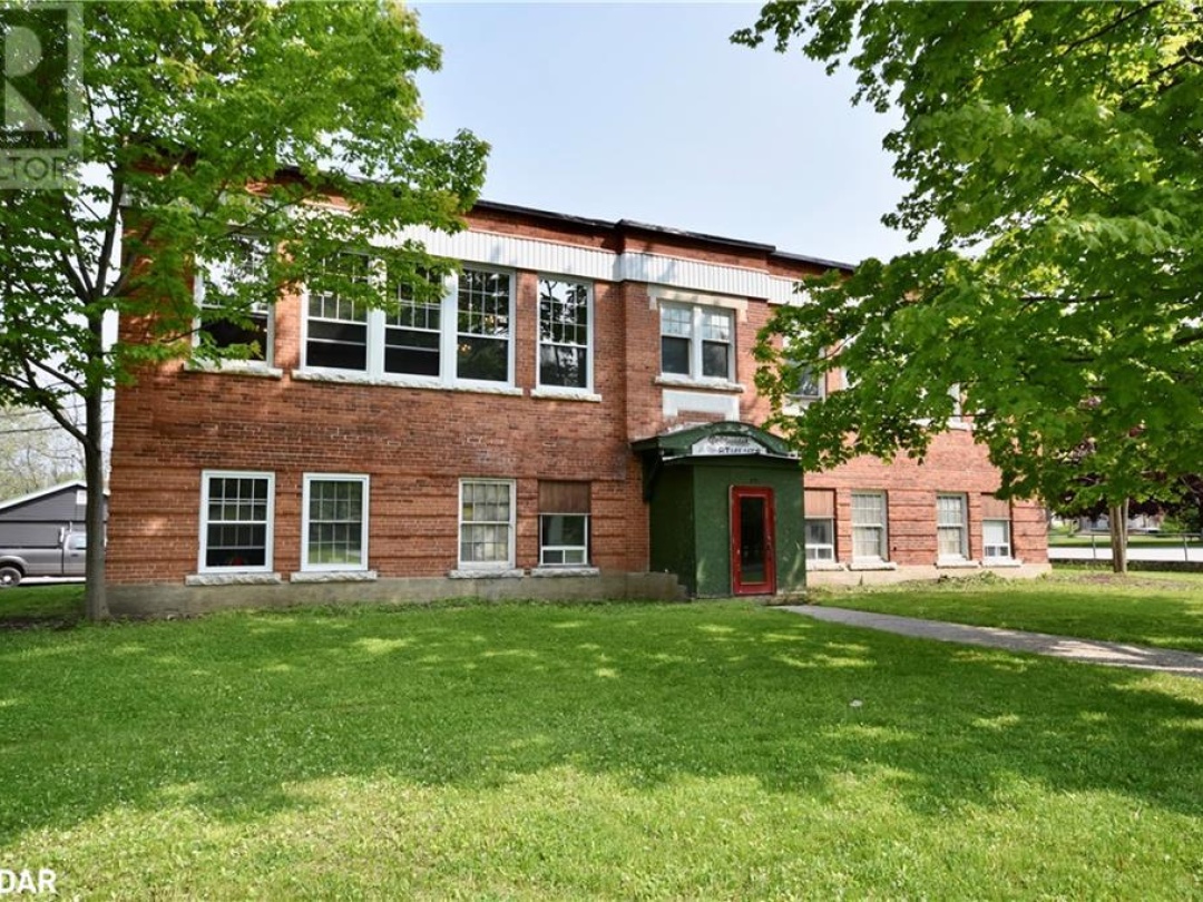 12 HARRIET Street, 