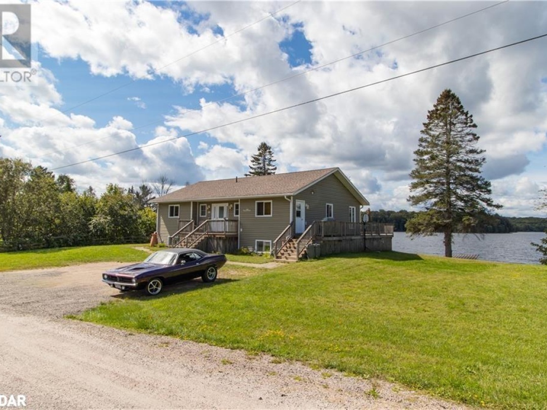 106 Johnston Road, Old Man Lake