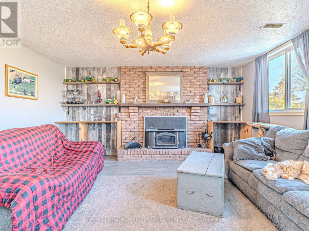 49 CRESSWELL ROAD E, Kawartha Lakes (Mariposa)