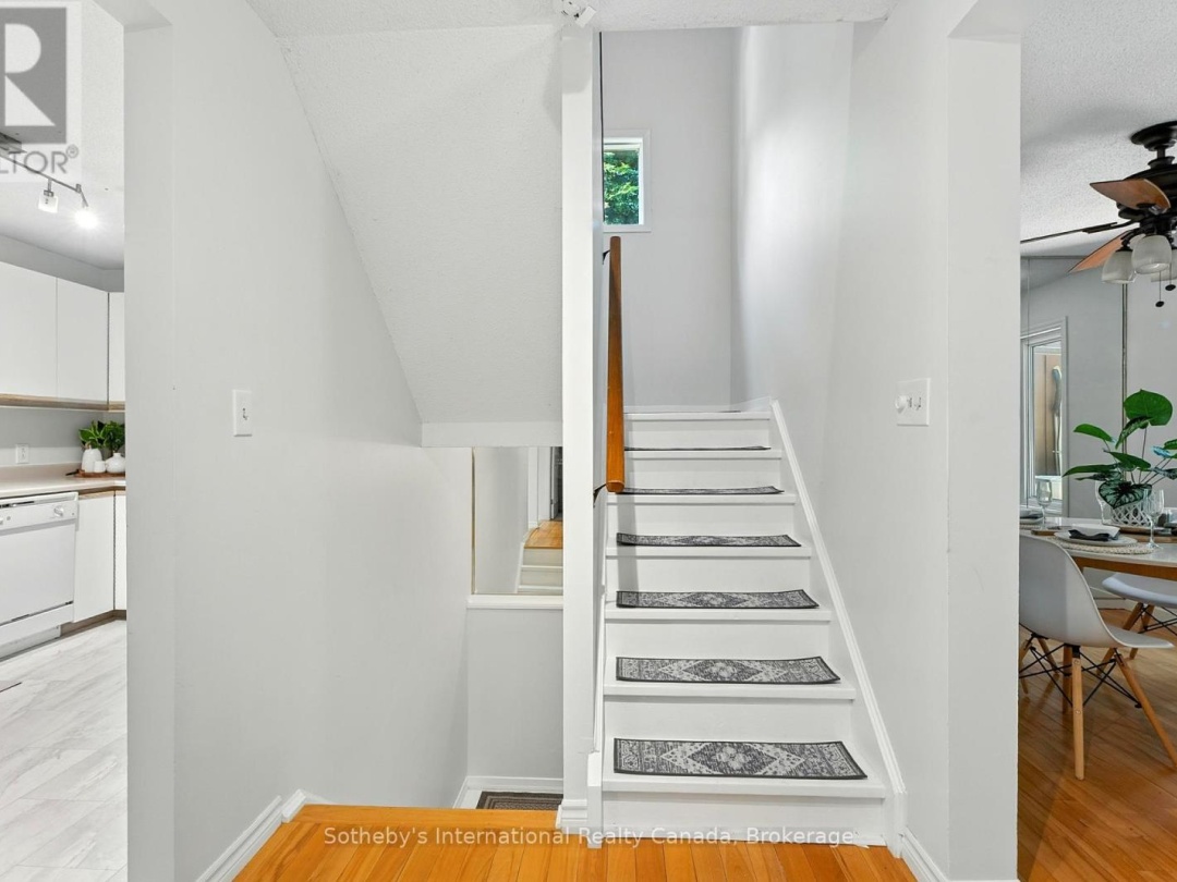 49 SOUTHBANK DRIVE, 