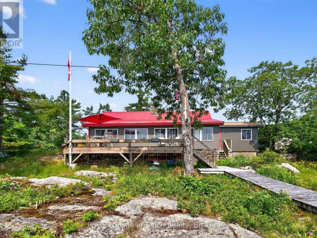 34 B320 SANS SOUCI ISLAND, Georgian Bay