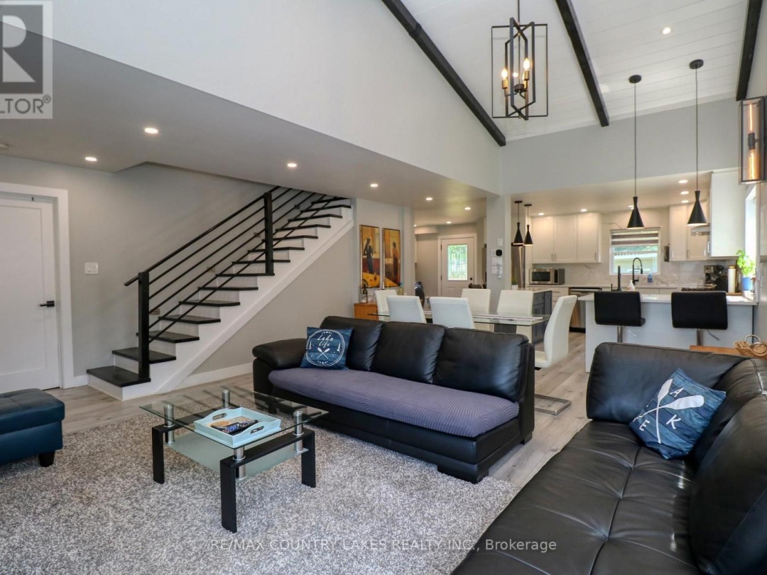 104 THE STEPS ROAD, 